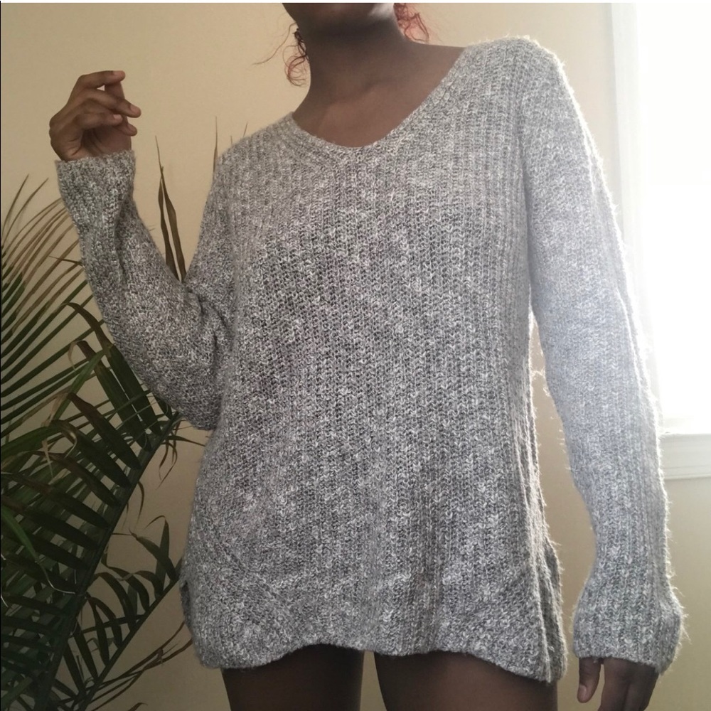 OLD NAVY OVERSIZED SWEATER